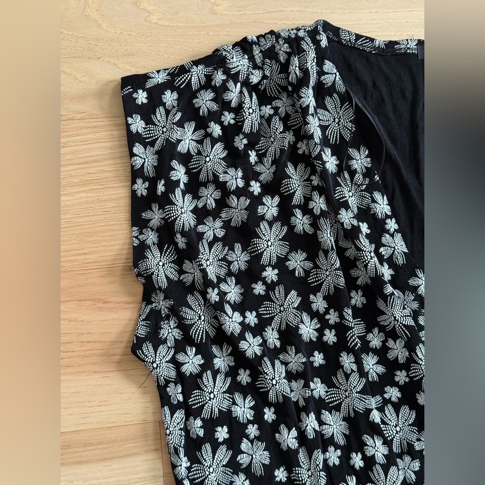 Vikki Vi Slinky jersey black & white floral dress cap sleeve size 1X - Picture 5 of 9